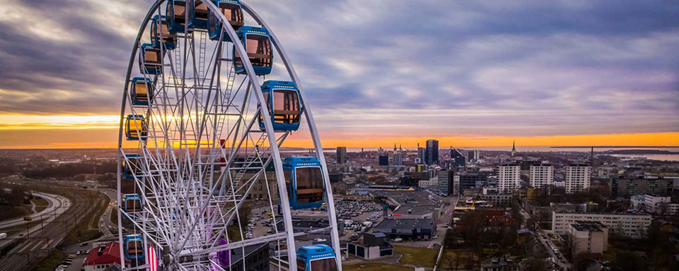 Tallinnan Skywheeliltä näkymä